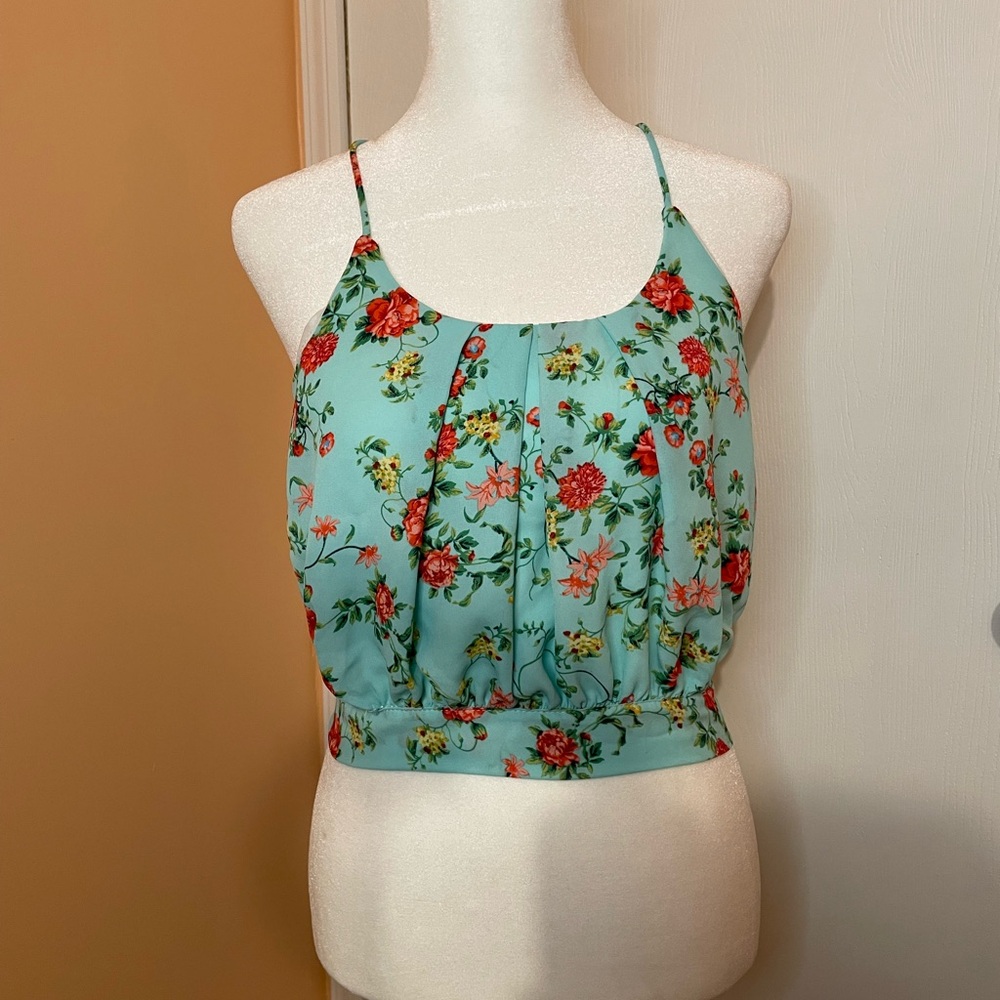 TRUE LIGHT Floral Camisole - Light Blue